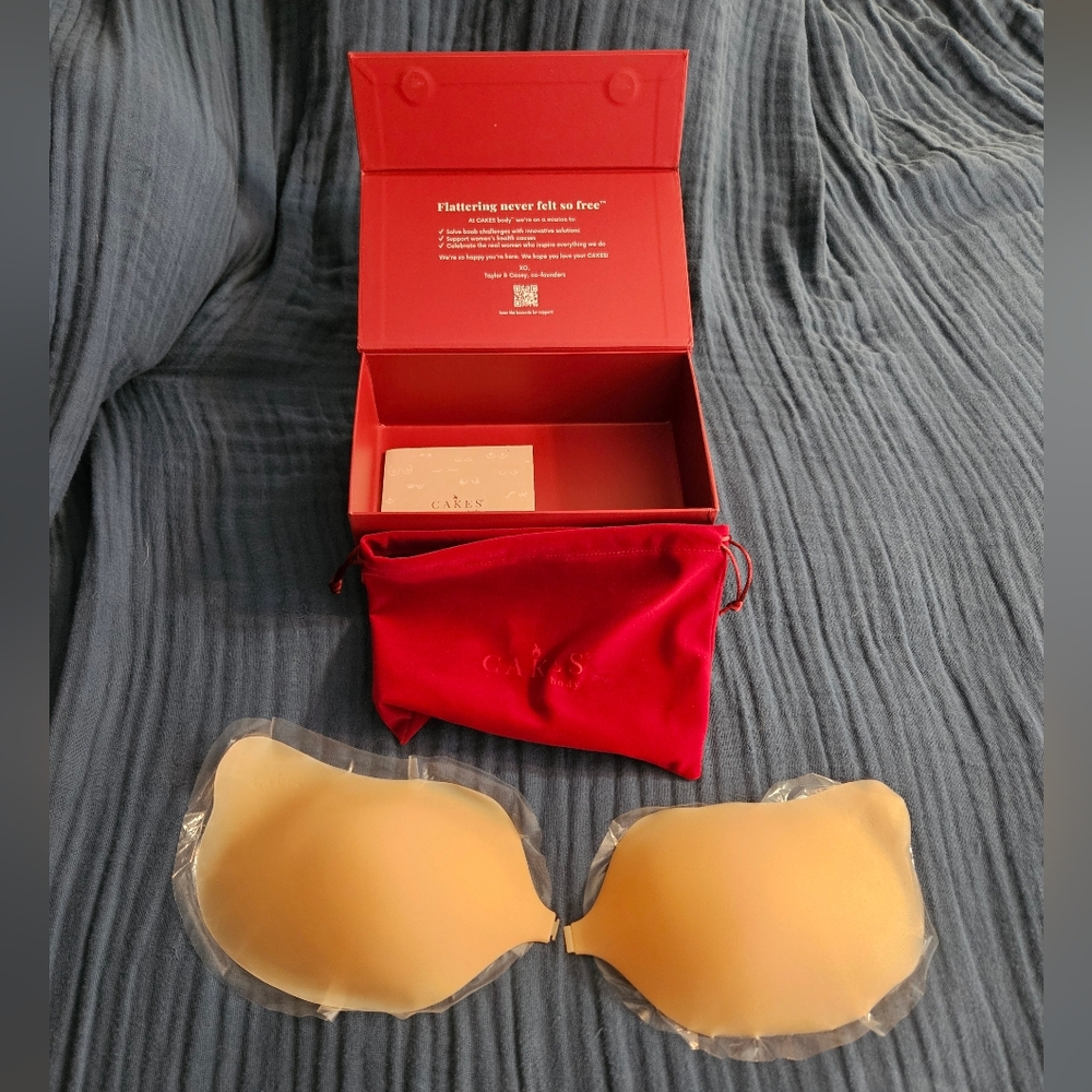 CAKES cleavage bra In Honey - Picture 13 of 15